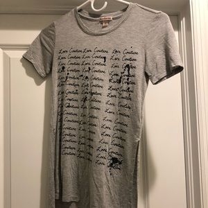 High-low T-shirt with black glitter script